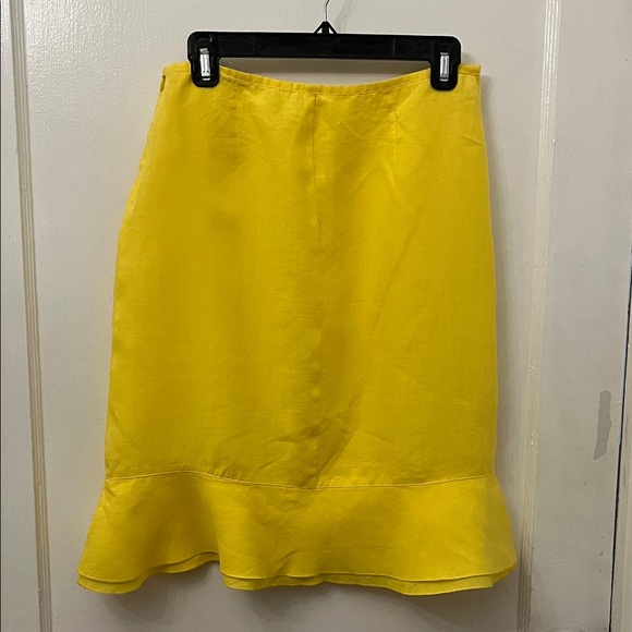 United Colors Of Benetton Dresses & Skirts - United Colors Of Benetton Vibrant Yellow Pencil Skirt